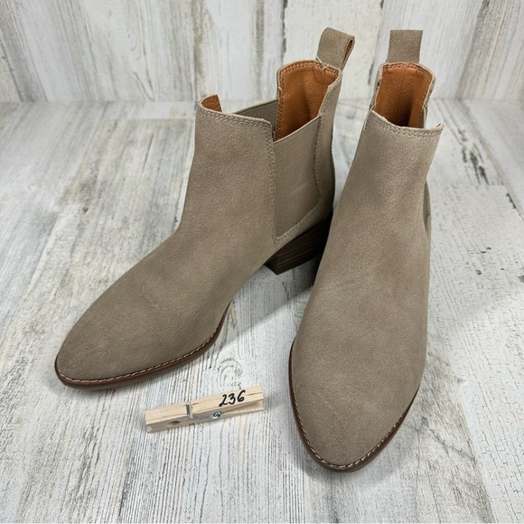 Lucky Brand Lufti Chelsea Suede Boot #236 - Picture 11 of 11